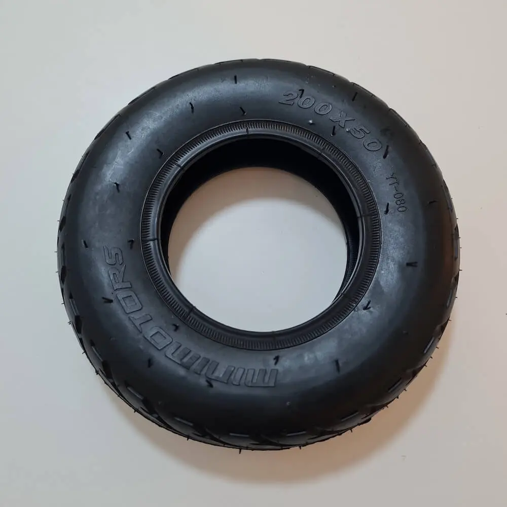 Däck 200x50 till Futecher gun